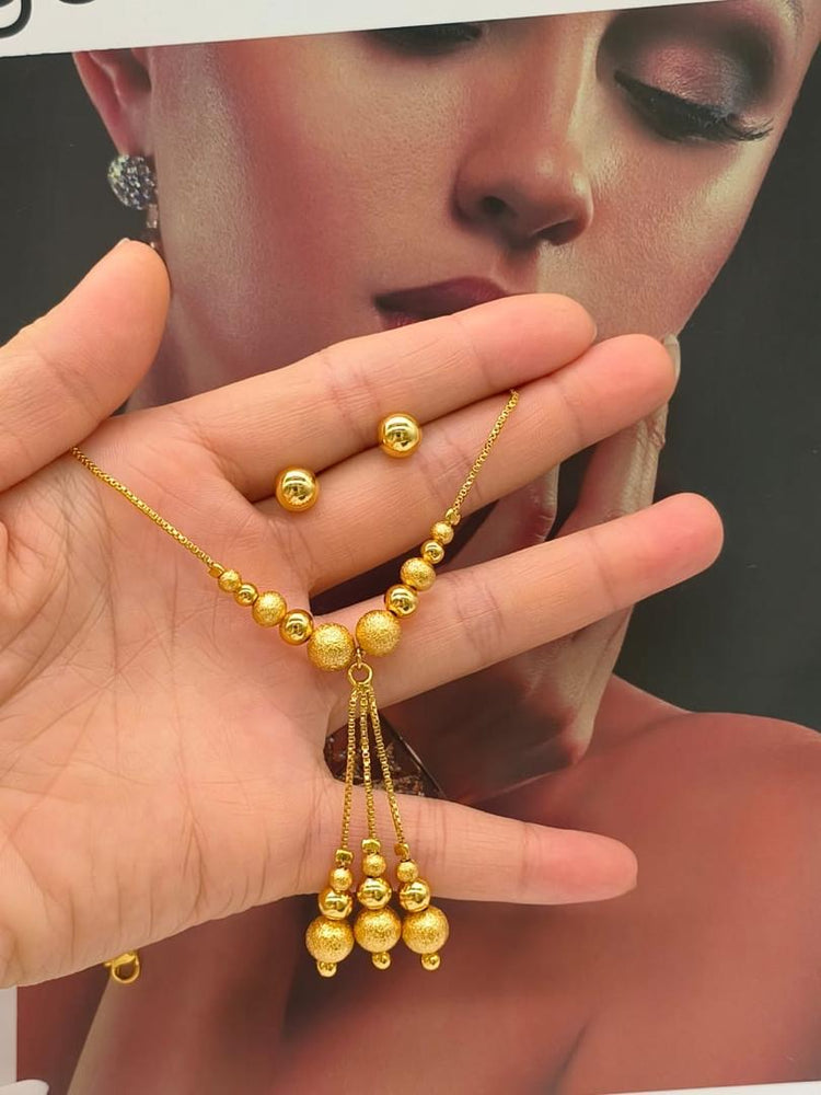 Fashionable and Non Tarnish Jewelries