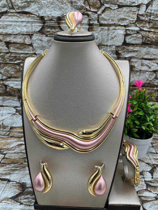 Non Tarnish luxury Zirconia stylish costume set