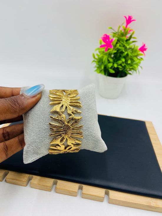 Non Tarnish Chunky bangle